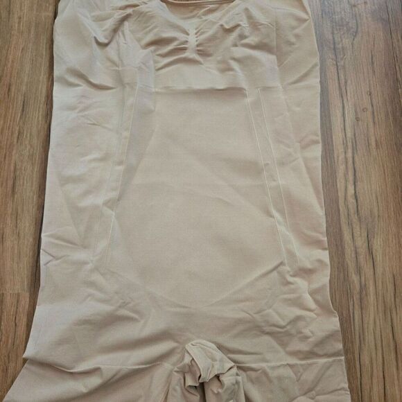 Spanx Plus Size On Core Mid-Thigh Bodysuit PS1715 3XL Sculpt Nude - Picture 4 of 8